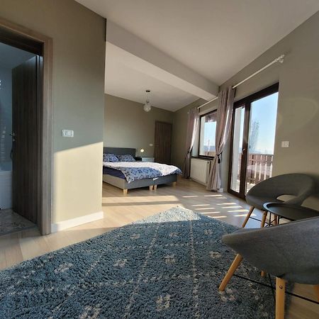 Casa Andreea. Cheerful 4-Bedroom Villa Bod Bagian luar foto