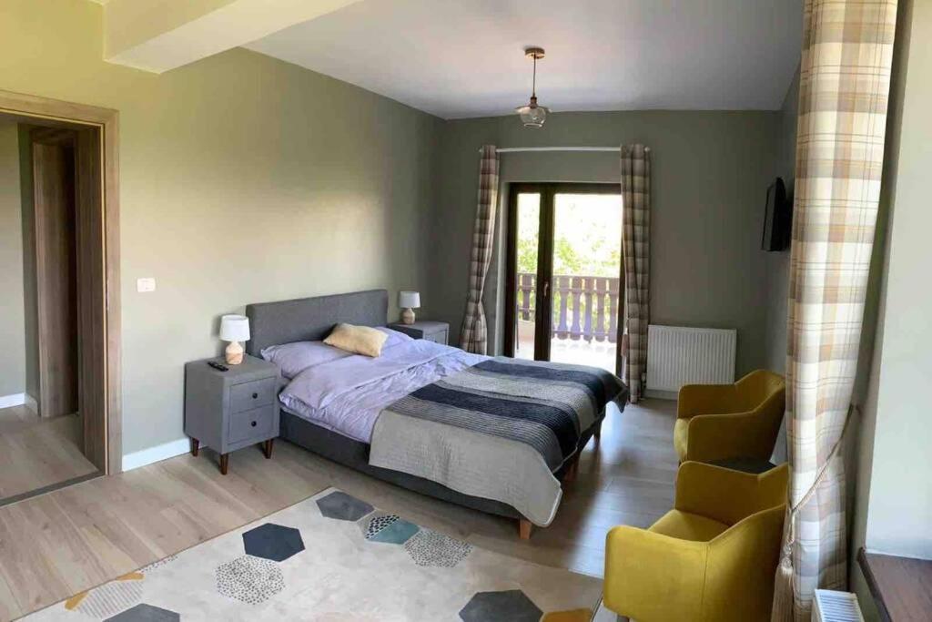 Casa Andreea. Cheerful 4-Bedroom Villa Bod Bagian luar foto